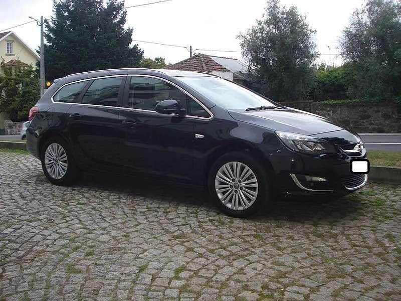 Usado Opel Astra Sport 136 HP (100 kW) 2015 Preto Carrinha