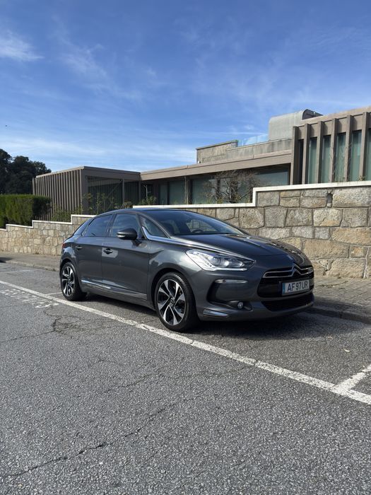 Usado 2013 Citroën DS5 Sport Chic Citadino | € 11.990 - Imagem 1/4