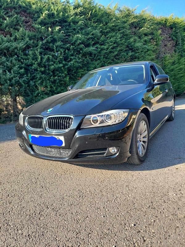 Preto Usado 2009 BMW 318 Sedan | € 11.900 (Preço justo) - Imagem 1/4