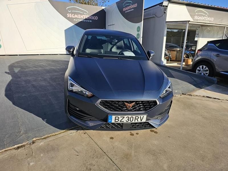 Usado Cupra Leon 245 HP (180 kW) 2022 Cinzento