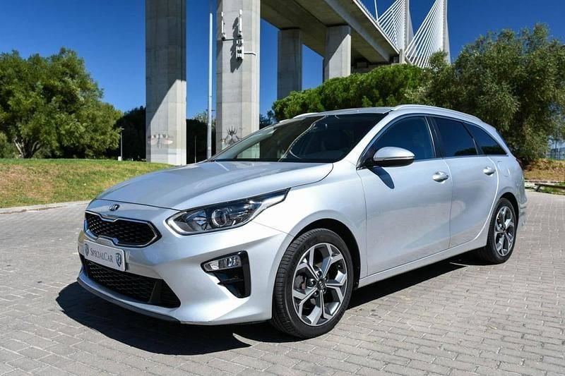 Cinzento Usado 2019 Kia Ceed Sportswagon Carrinha | € 15.950 (Preço justo) - Imagem 1/2