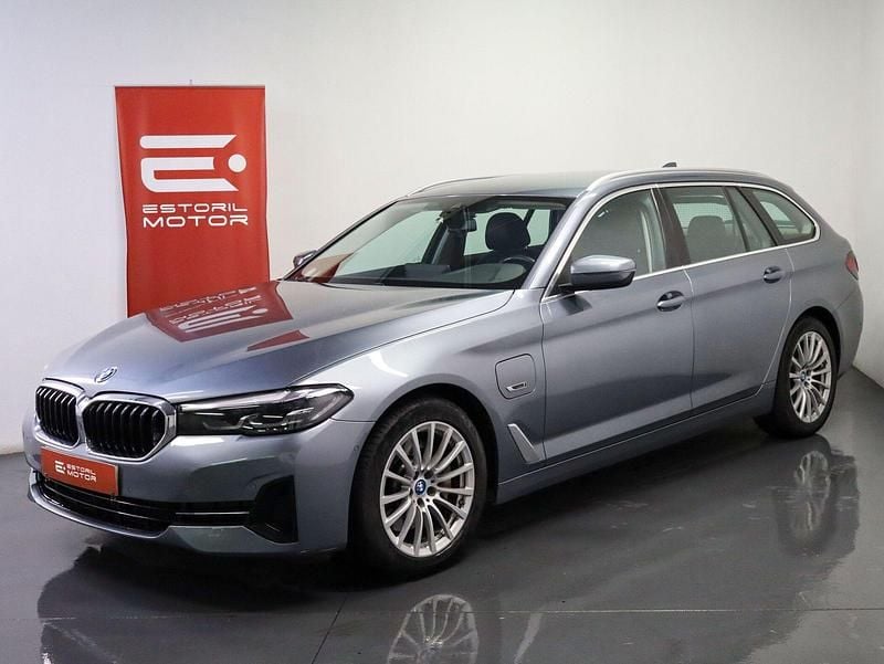 Usado BMW 530 Luxury Line 292 HP (214 kW) 2021 Cinza Carrinha