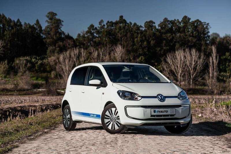 Branco Usado 2016 VW e-up! Citadino | € 16.450 - Imagem 1/4