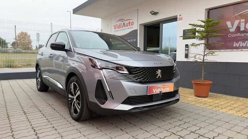 Cinza Usado 2023 Peugeot 3008 GT Carrinha | € 28.900 (Preço justo) - Imagem 1/4