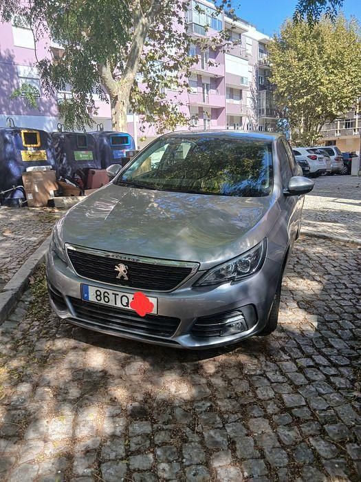 Usado Peugeot 308 120 HP (88 kW) 2017 Sedan