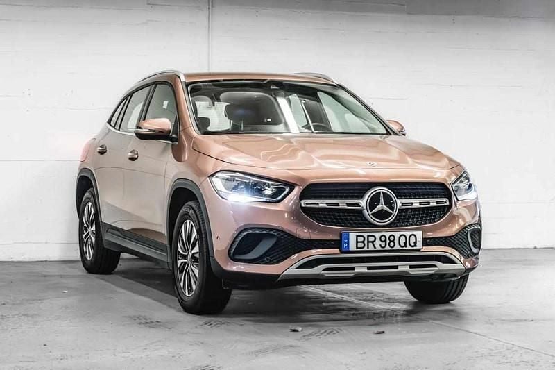 Usado Mercedes GLA250 218 HP (160 kW) 2021 Outra SUV