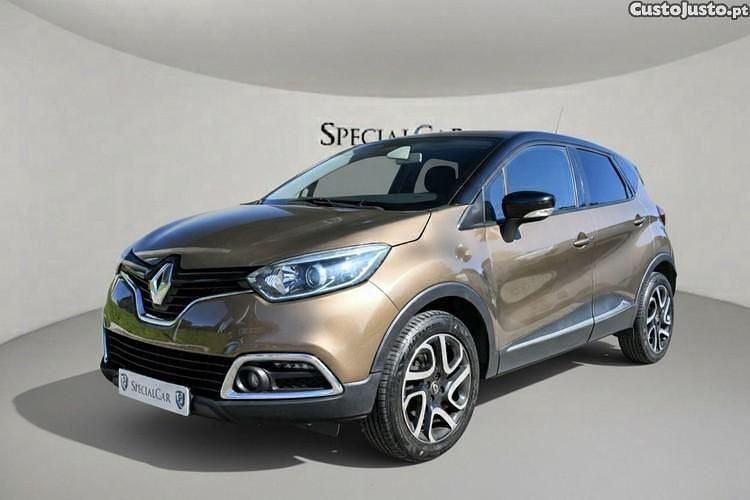 Usado Renault Captur 90 HP (66 kW) 2017 Castanho SUV