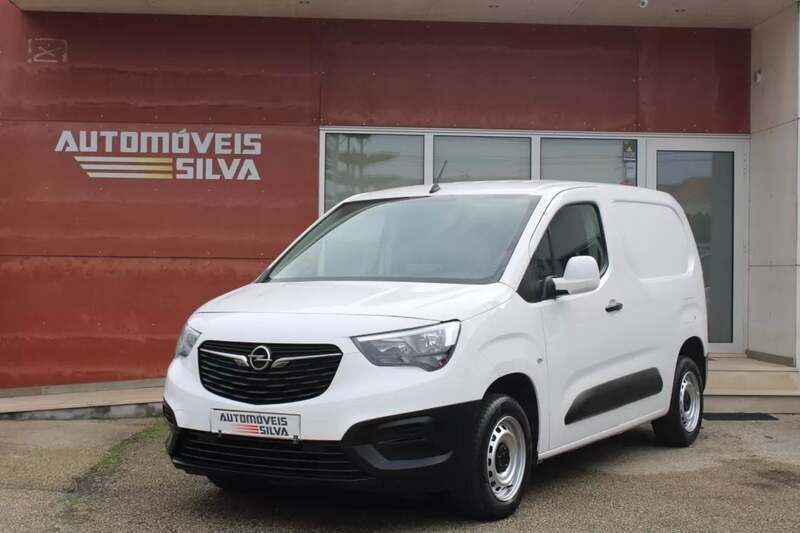 Branco Usado 2020 Opel Combo Edition+ Monovolume | € 11.990 (Preço justo) - Imagem 1/4