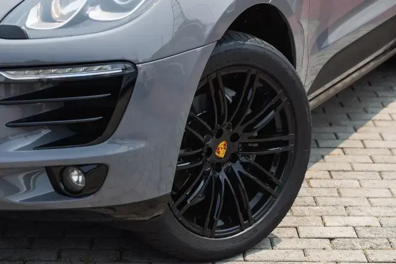 Usado Porsche Macan S 258 HP (189 kW) 2015 Cinza prata SUV