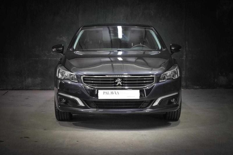 Cinzento Usado 2017 Peugeot 508 Sedan | € 13.950 (Preço justo) - Imagem 1/4