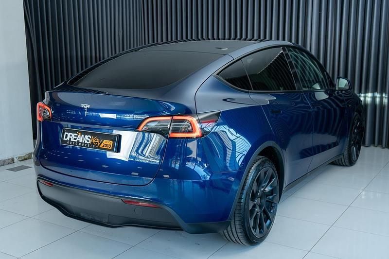 Usado Tesla Model Y 378 kW (514 HP) 2021 Azul SUV
