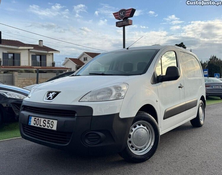 Branco Usado 2011 Peugeot Partner Monovolume | € 8.950 (Preço justo) - Imagem 1/1
