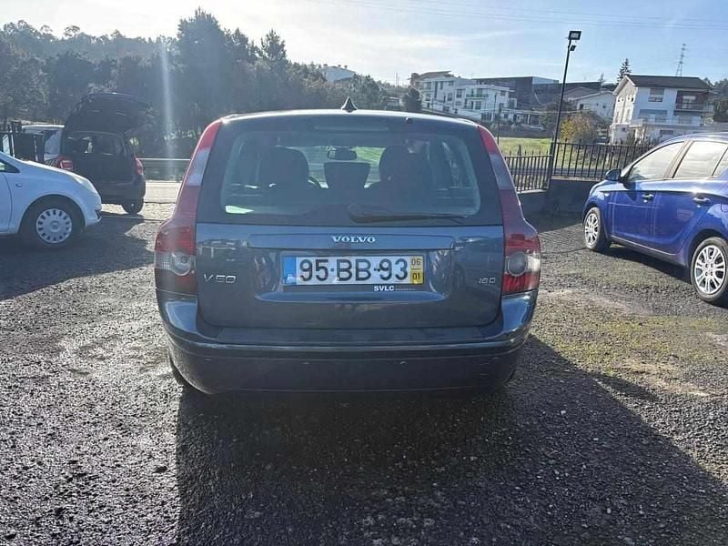 Usado Volvo V50 109 HP (80 kW) 2006 Antracite Carrinha