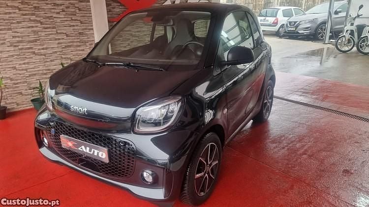 Usado Smart ForTwo Electric Drive Passion 60 kW (82 HP) 2022 Preto Coupé