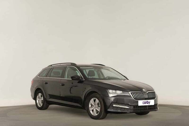 Preto Usado 2023 Skoda Superb Ambition Carrinha | € 32.990 (Preço justo) - Imagem 1/4
