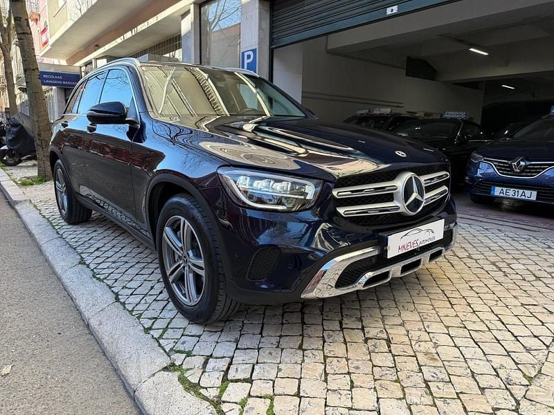 Usado Mercedes GLC300 320 HP (235 kW) 2021 Azul SUV