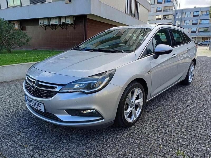 Usado Opel Astra Sport 136 HP (100 kW) 2019 Cinzento Carrinha
