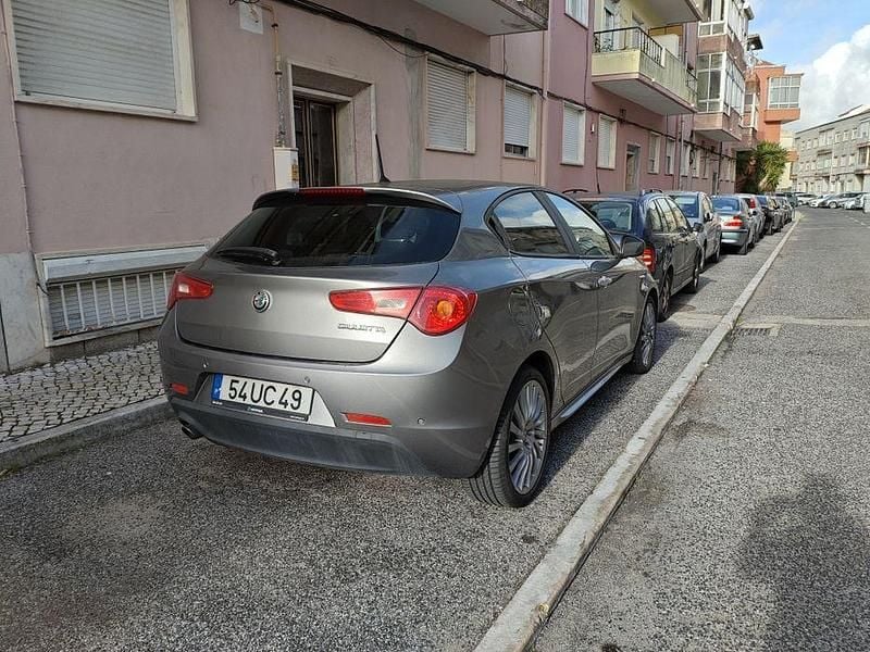 Usado Alfa Romeo Giulietta 120 HP (88 kW) 2018 Sedan