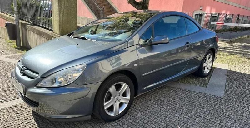 Cinzento Usado 2006 Peugeot 307 | € 6.450 - Imagem 1/4