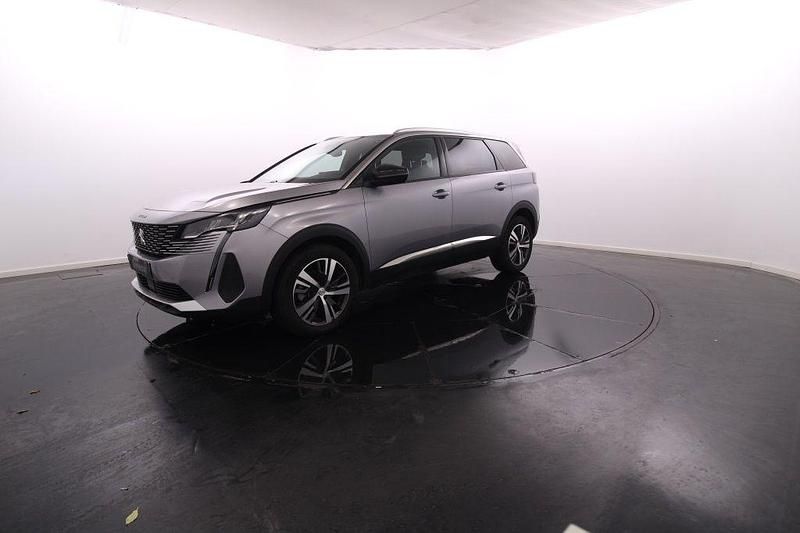 Cinzento Usado 2024 Peugeot 5008 Monovolume | € 34.900 (Preço justo) - Imagem 1/4