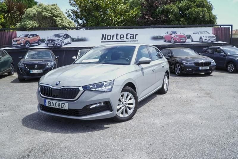 Outra Usado 2023 Skoda Scala Citadino | € 15.350 (Bom preço) - Imagem 1/4
