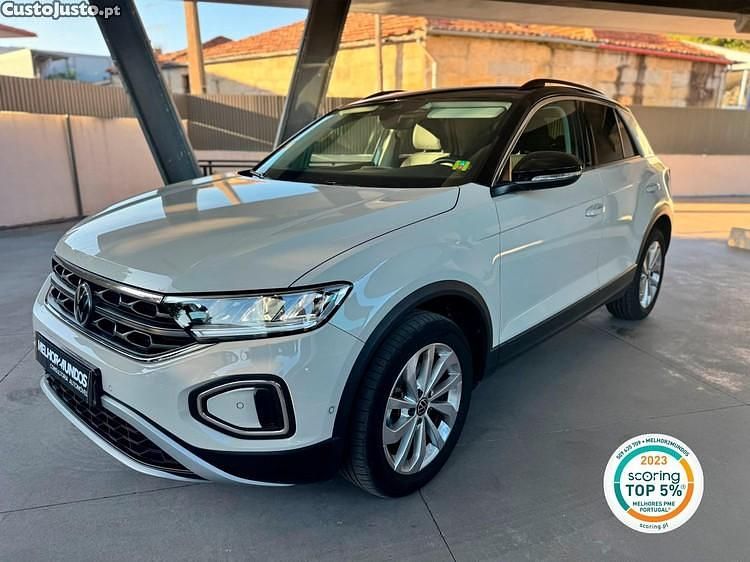 Usado VW T-Roc Life 110 HP (80 kW) 2023 Cinza SUV