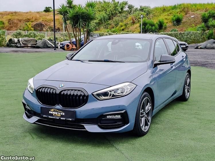 Cinza Usado 2021 BMW 116 Citadino | € 27.499 (Caro) - Imagem 1/1