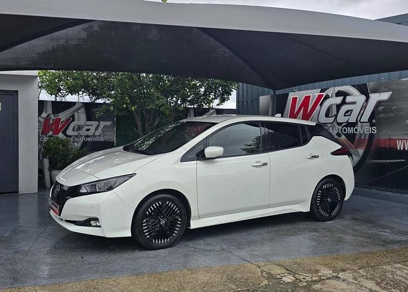 Usado Nissan Leaf 110 kW (150 HP) 2025 Branco Citadino