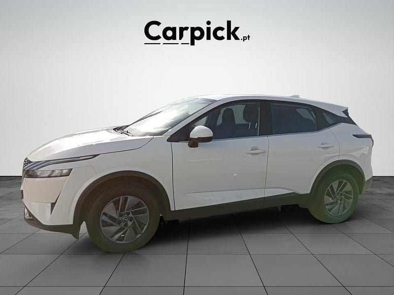 Usado Nissan Qashqai Acenta 140 HP (102 kW) 2022 Branco SUV