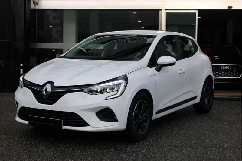 Branco Usado 2023 Renault Clio V Equilibre Citadino | € 15.900 (Bom preço) - Imagem 1/4