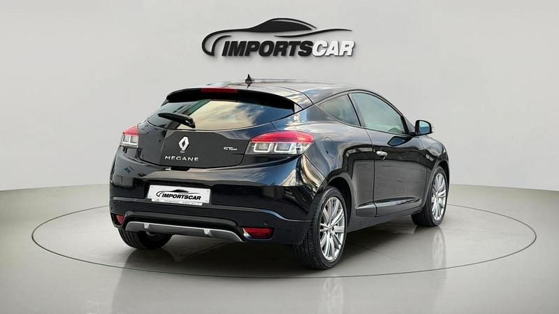 Usado Renault Mégane III 110 HP (80 kW) 2013 Preto Coupé