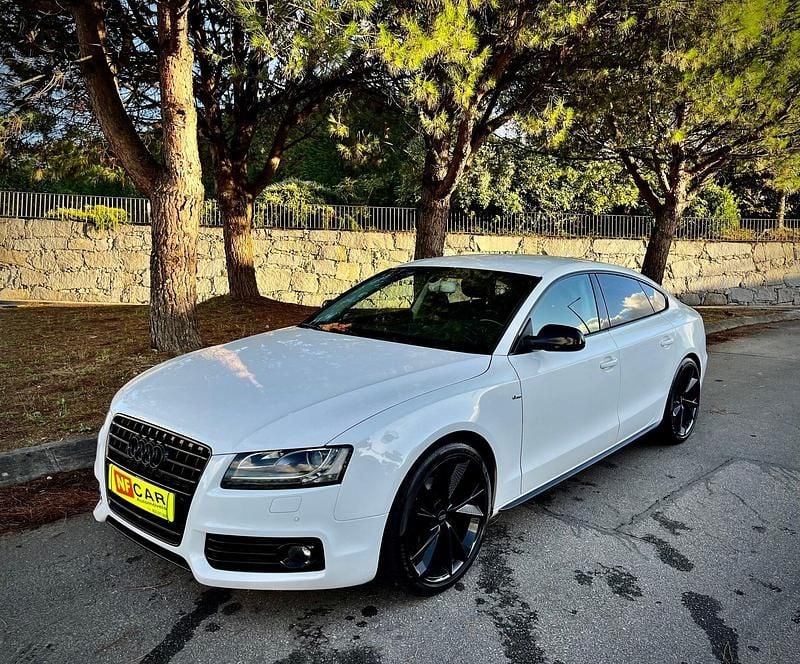 Branco Usado 2011 Audi A5 S-Line Coupé | € 14.900 (Super Preço) - Imagem 1/4
