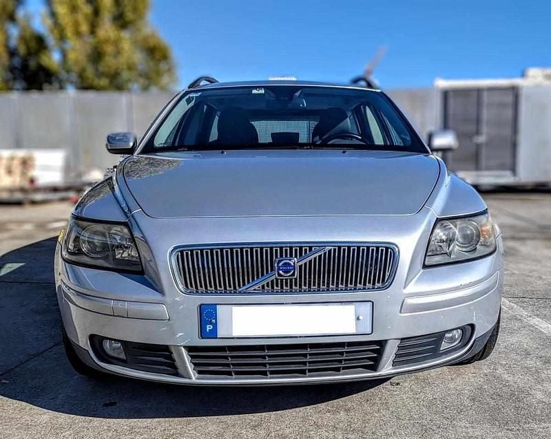 Cinzento Usado 2006 Volvo V50 Carrinha | € 4.150 (Bom preço) - Imagem 1/4
