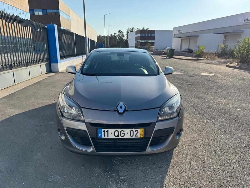 Cinzento Usado 2010 Renault Mégane GrandTour Carrinha | € 9.000 (Caro) - Imagem 1/4