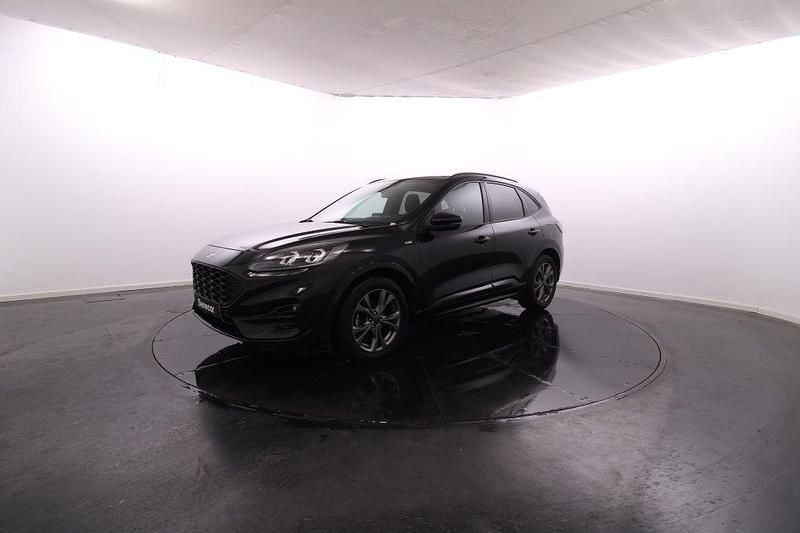 Usado Ford Kuga 120 HP (88 kW) 2022 Preto SUV