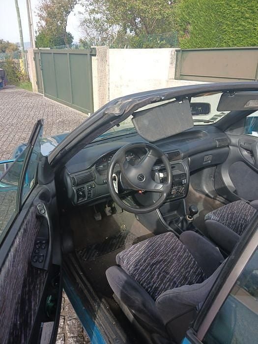 Usado Opel Astra 75 HP (55 kW) 1994 Cabrios