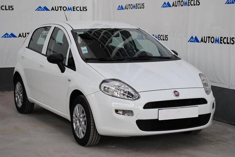 Branco Usado 2018 Fiat Punto Easy | € 8.450 (Preço justo) - Imagem 1/4