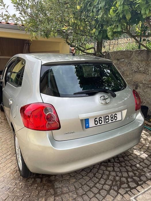 Usado 2009 Toyota Auris Sol Sedan | € 7.800 (Preço justo) - Imagem 1/4
