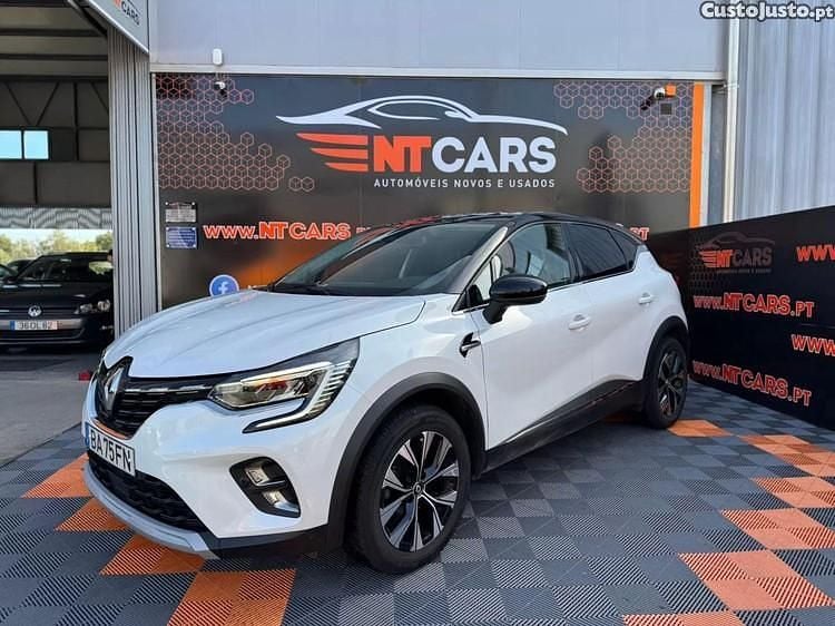 Branco Usado 2023 Renault Captur Intens SUV | € 19.750 (Preço justo) - Imagem 1/1