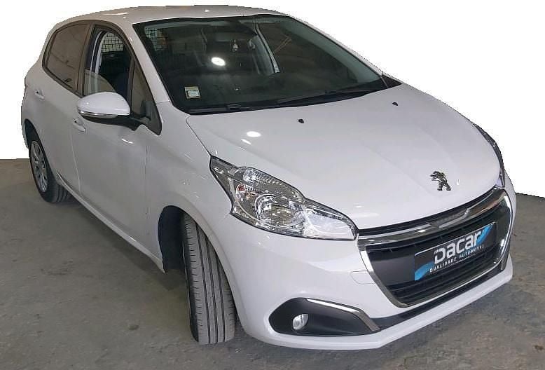 Branco Usado 2020 Peugeot 208 Citadino | € 9.699 (Super Preço) - Imagem 1/4