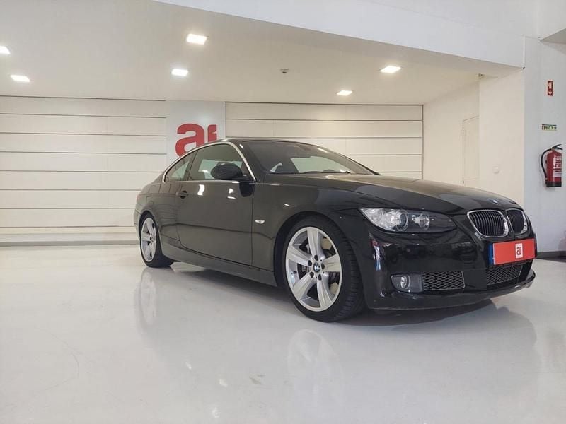 Usado BMW 335 Comfort Edition 306 HP (225 kW) 2007 Preto Coupé