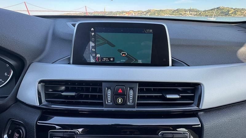 Usado BMW X1 Advantage 116 HP (85 kW) 2018 Preto SUV