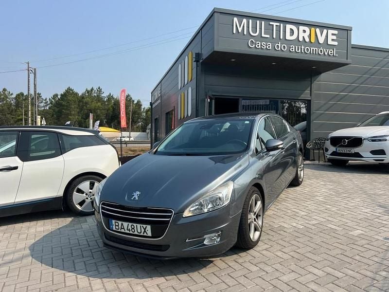 Cinza Usado 2011 Peugeot 508 Access Sedan | € 8.500 - Imagem 1/4