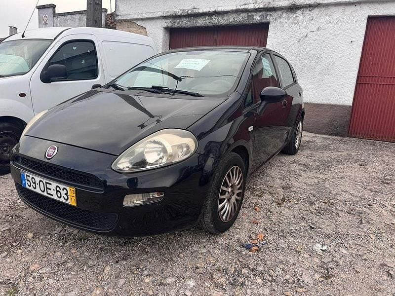 Usado 2013 Fiat Punto Lounge Citadino | € 4.500 (Preço justo) - Imagem 1/4