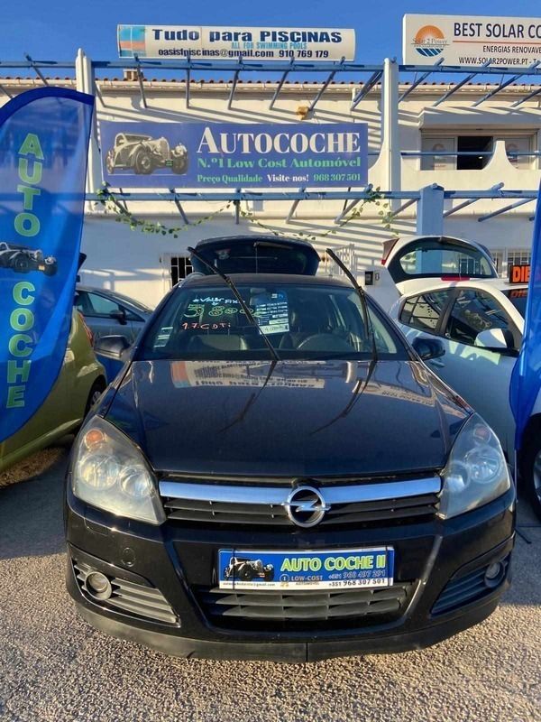 Preto Usado 2004 Opel Astra Carrinha | € 3.900 (Preço justo) - Imagem 1/4