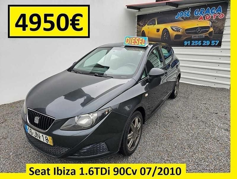 Cinzento Usado 2010 Seat Ibiza | € 4.950 (Preço justo) - Imagem 1/4