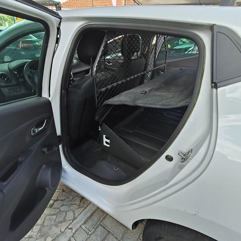 Usado Renault Clio IV Zen 75 HP (55 kW) 2018 Branco