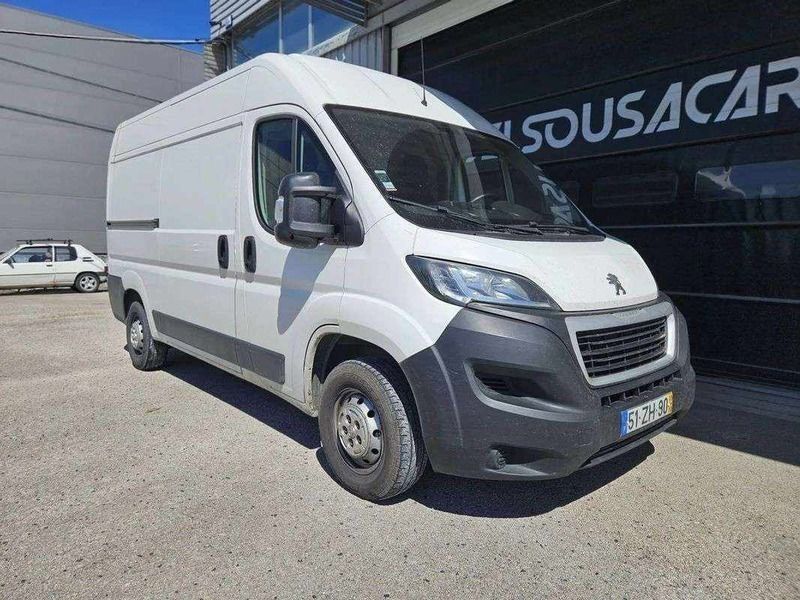 Branco Usado 2019 Peugeot Boxer Van | € 13.500 - Imagem 1/4