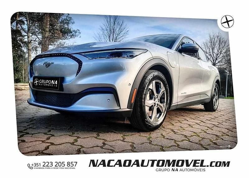 Usado Ford Mustang Standard Range 300 HP (220 kW) 2021 Cinzento Citadino