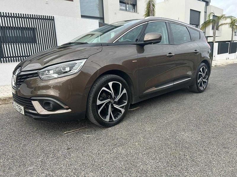 Usado 2017 Renault Grand Scénic IV Bose Edition Monovolume | € 14.299 (Bom preço) - Imagem 1/4